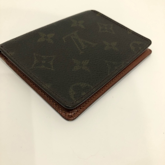 Louis Vuitton Monogram Card Holder - Picture 5 of 12